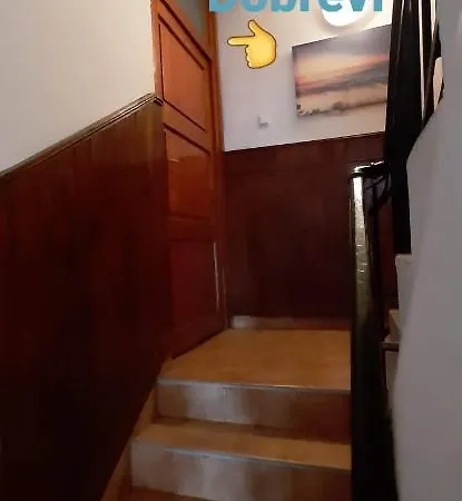 Dobrevi